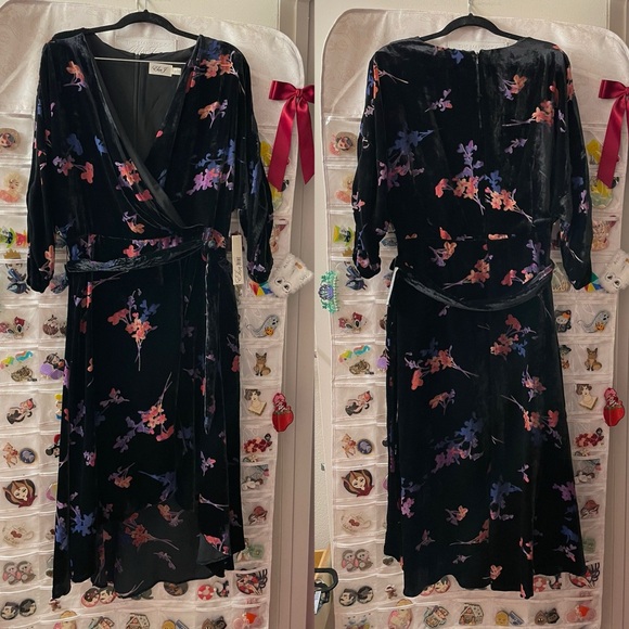 🖤PRICE FIRM🖤 Eliza J Velvet Floral Faux Wrap Dress
Size 14 - Picture 2 of 8